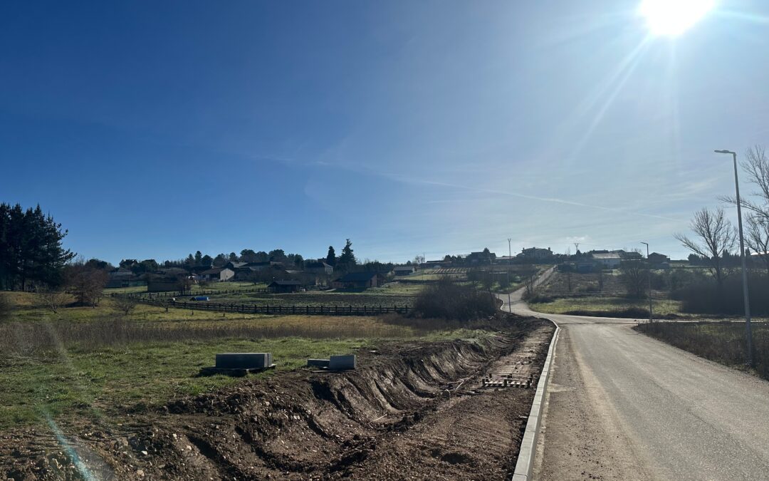 PROYECTO Y DIRECCIÓN DE OBRA PARA LA CONSTRUCCIÓN DE ACERAS EN UN TRAMO DE LA CALLE RODERON Y CALLE DE ARRIBA EN CABAÑAS RARAS